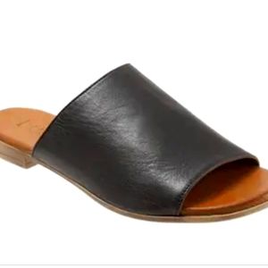 Bueno "Jory" Black Leather Slides Size 40